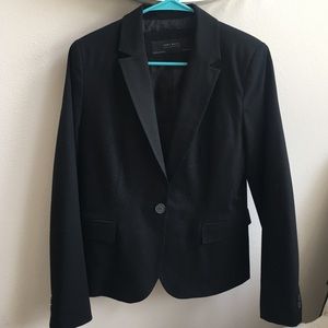 Fitting blazer from Zara. Worn once.